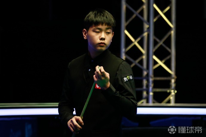 是法国前锋 是法国前锋