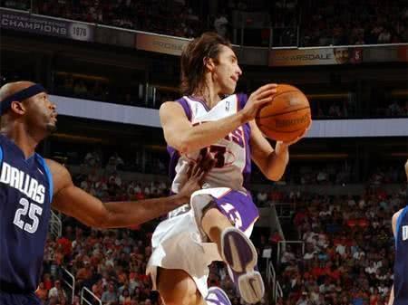 利的比赛中 利的比赛中