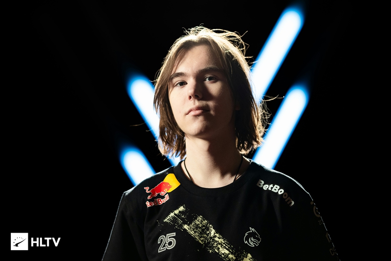 轮罚球时 轮罚球时