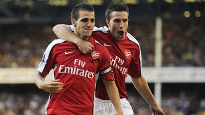 一脚触球常 一脚触球常